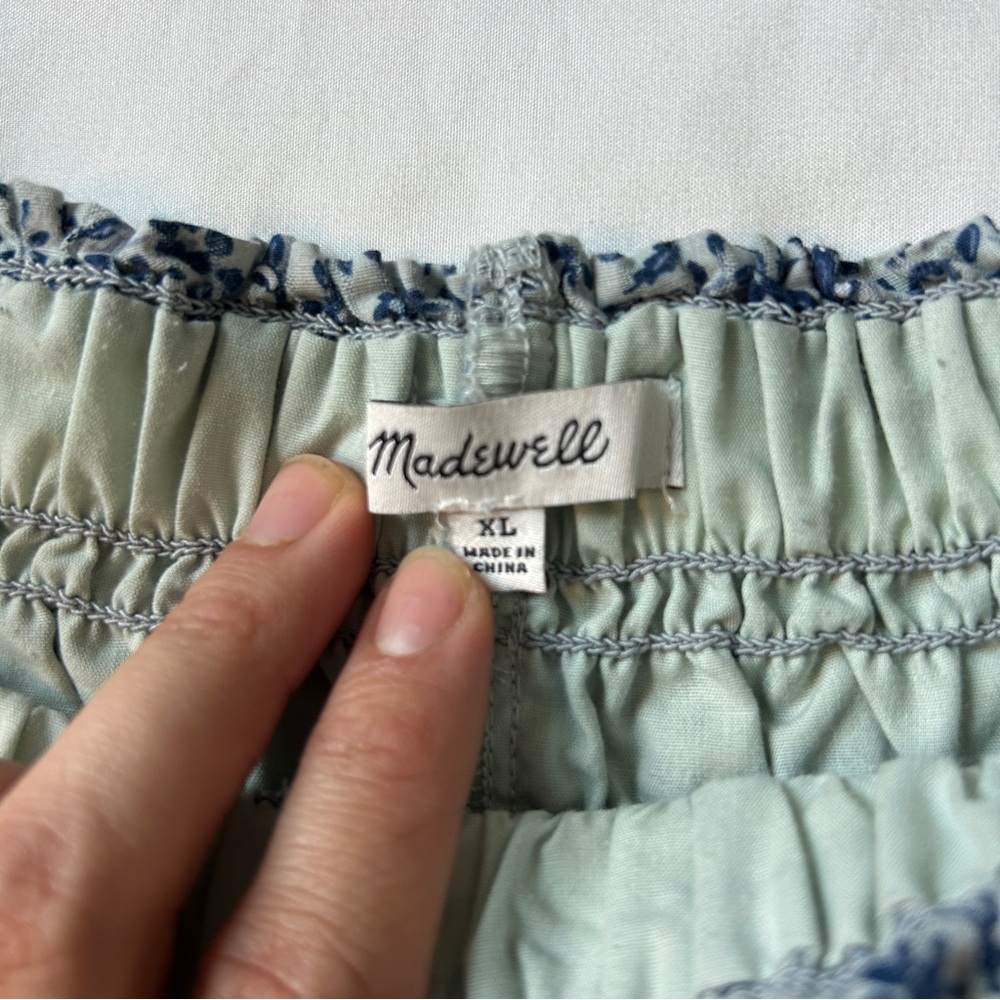 Madewell smocked pull-on shorts in floretine floral - Picture 5 of 7